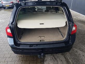 Volvo V-70 2.4 D5 Momentum picture 22