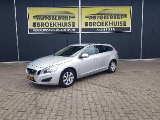 Uttjänta bilar auto Volvo V-60 2.0 D4 Momentum 2011/7