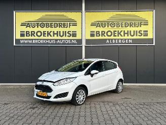damaged passenger cars Ford Fiesta 1.0 Style 2016/3