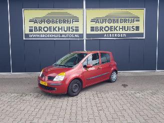 damaged passenger cars Renault Modus 1.2-16V Dynamique Luxe 2006/2