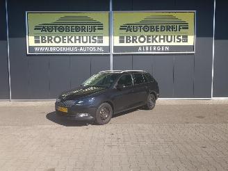 Coche accidentado Skoda Fabia Combi 1.4 TDI Style Business 2016/9