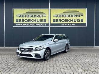 rozbiórka samochody osobowe Mercedes C-klasse C Estate (S205), Combi, 2014 / 2021 C-300 e 2.0 16V 2021/3