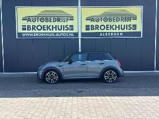 Mini Cooper S 5-Deurs 2.0 John Cooper Works picture 2