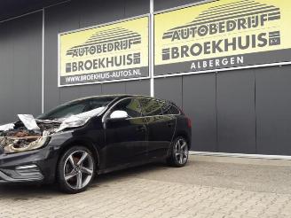 Dezmembrări autoturisme Volvo V-60 V60 I (FW/GW), Combi, 2010 / 2018 2.0 D4 16V 2014/6