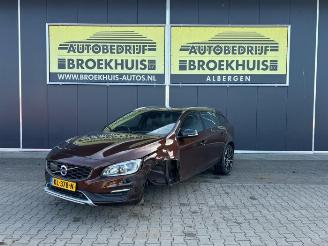 Dezmembrări autoturisme Volvo V-60 V60 Cross Country I (FZ), Combi, 2010 / 2018 2.0 T5 16V 2016/10