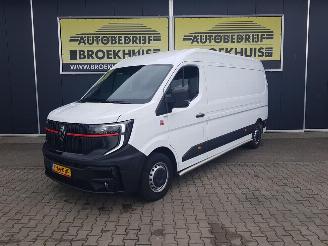 Schadeauto Renault Master T35 2.0 dCi 150 L3H2 Extra 2024/12