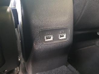 Peugeot e-2008 EV Allure 50 kWh picture 26