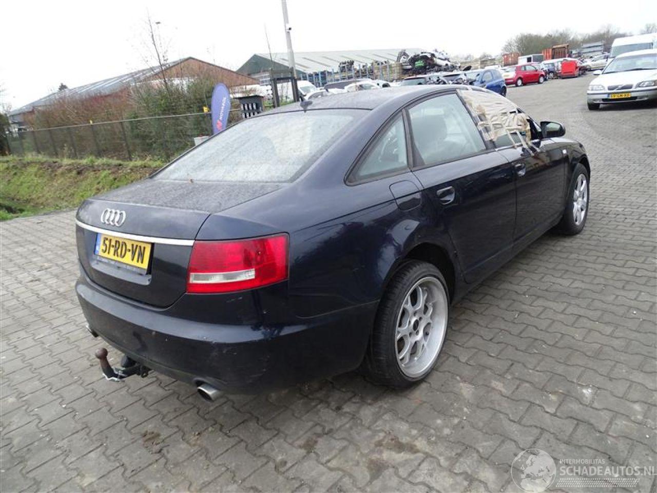 Audi A6 2.4 V6