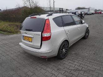 Coche siniestrado Hyundai I-30 Crosswagon 1.6 2008/7