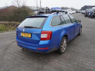 Démontage voiture Skoda Octavia Combi 1.2 TSi 2014/3