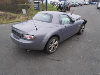 Démontage voiture Mazda MX-5 2.0 16v 2007/8