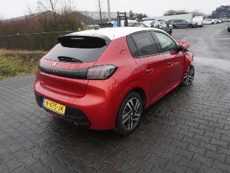 Dezmembrări autoturisme Peugeot 208 1.2 VTi 100 2021/1