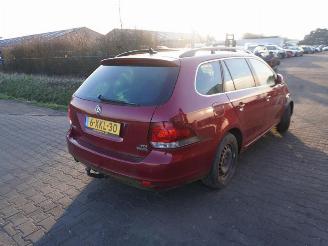 Salvage car Volkswagen Golf variant 1.6 TDi 2010/6