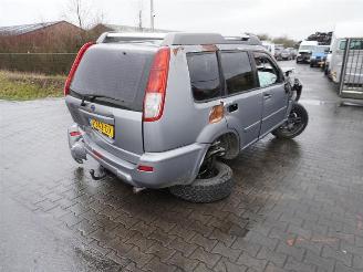 Coche siniestrado Nissan X-Trail 2.0 16v 2003/6