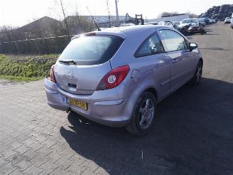 Coche siniestrado Opel Corsa 1.4 16v 2007/4