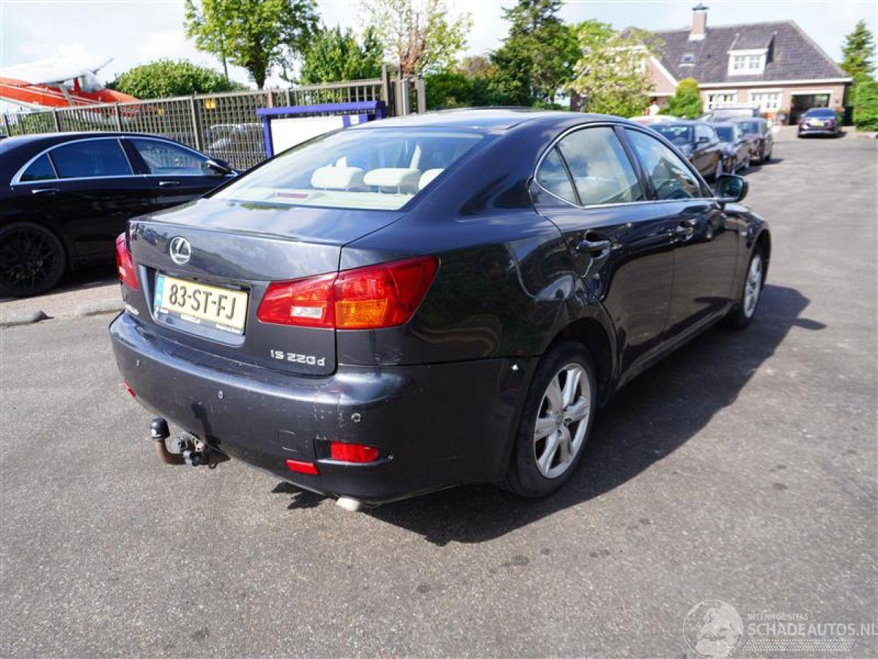 Lexus IS 220 d