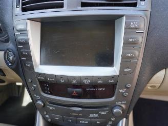 Lexus IS 220 d picture 10