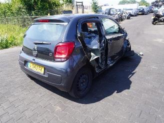 Coche siniestrado Citroën C1 1.0 12v 2021/4