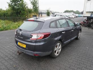 Coche siniestrado Renault Mégane Grandtour 2.0 16v 2010/1