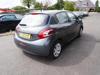 Schadeauto Peugeot 208 1.2 Vti 2013/7