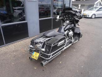 Harley-Davidson  FLHTCUI picture 3