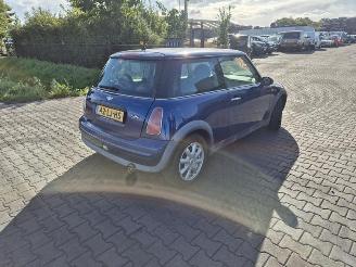 Démontage voiture Mini Cooper 1.6 16V One (W10-B16A) 2003/2