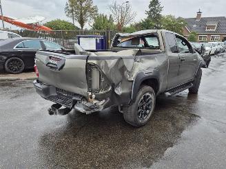 uszkodzony samochody osobowe Toyota Hilux 2.8 D4D-F 16V 2021/6