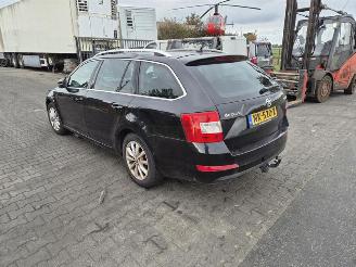 Skoda Octavia 1.0 12V picture 2
