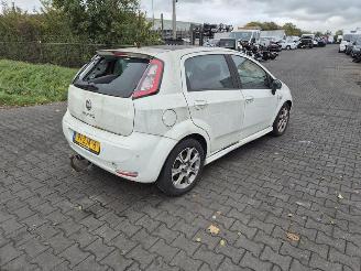 Autoverwertung Fiat Punto 1.3 16V 2012/11