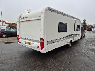 krockskadad bil caravan Hobby  560 WLU 2012/4
