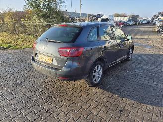 Coche siniestrado Seat Ibiza 1.2tdi 2011/3