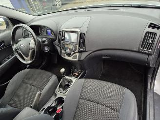 Hyundai I-30 Crosswagon 1.6 CVVT picture 9