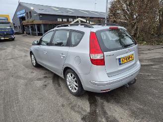 Hyundai I-30 Crosswagon 1.6 CVVT picture 2