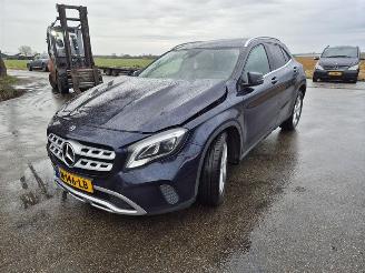 Mercedes GLA 180 picture 3