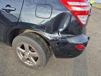 Toyota Rav-4 2.0 picture 9