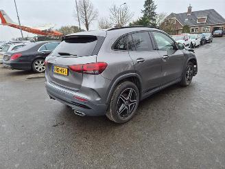 uszkodzony samochody osobowe Mercedes GLA 180 turbo 2021/7