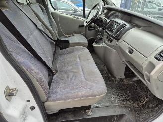 Renault Trafic 1.9 dCi picture 13