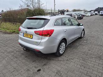 Uttjänta bilar auto Kia Cee d 1.6 GDi 2013/3