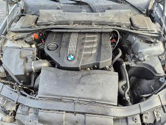 BMW 3-serie 318d Touring picture 9