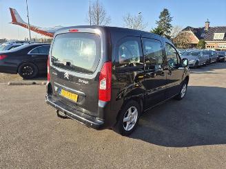 skadebil auto Citroën Berlingo Multispace 1.6 Vti 2010/2