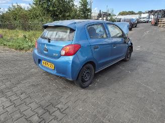 Vrakbiler auto Mitsubishi Space-star 1.0 12v 2013/6
