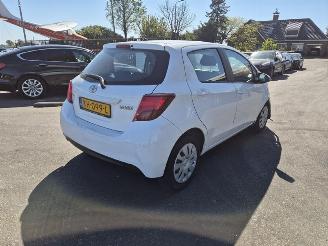Vaurioauto  passenger cars Toyota Yaris 1.33 2016/9