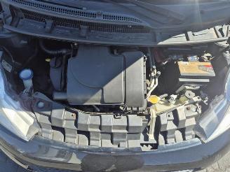 Peugeot 107 1.0 12v picture 6
