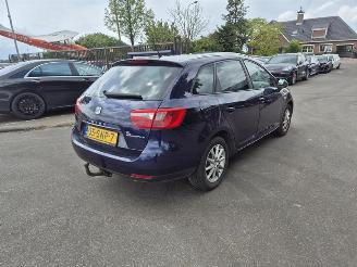 Vaurioauto  passenger cars Seat Ibiza st 1.2 TDi 2011/11