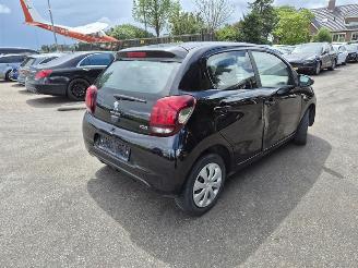 damaged passenger cars Peugeot 108 1.0 12v VVT 2022/1