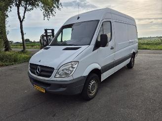 Mercedes Sprinter 313 CDi picture 3