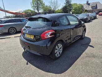 Avarii autoturisme Peugeot 208 1.2 Vti 2012/10