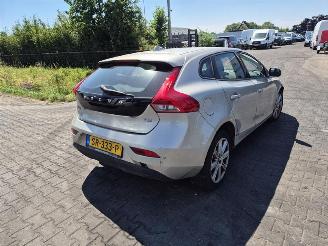 Avarii autoturisme Volvo V-40 T2 2018/5