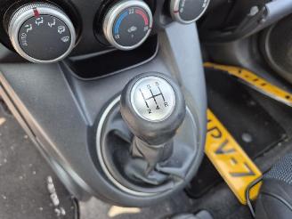 Mazda 2 1.5 16v picture 7