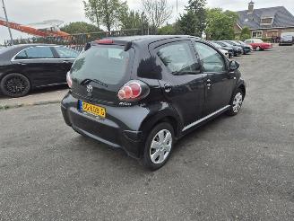 Voiture accidenté Toyota Aygo 1.0 12v 2011/11